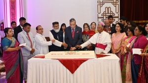 বড়দিনে রাষ্ট্রপতির শুভেচ্ছা বিনিময়